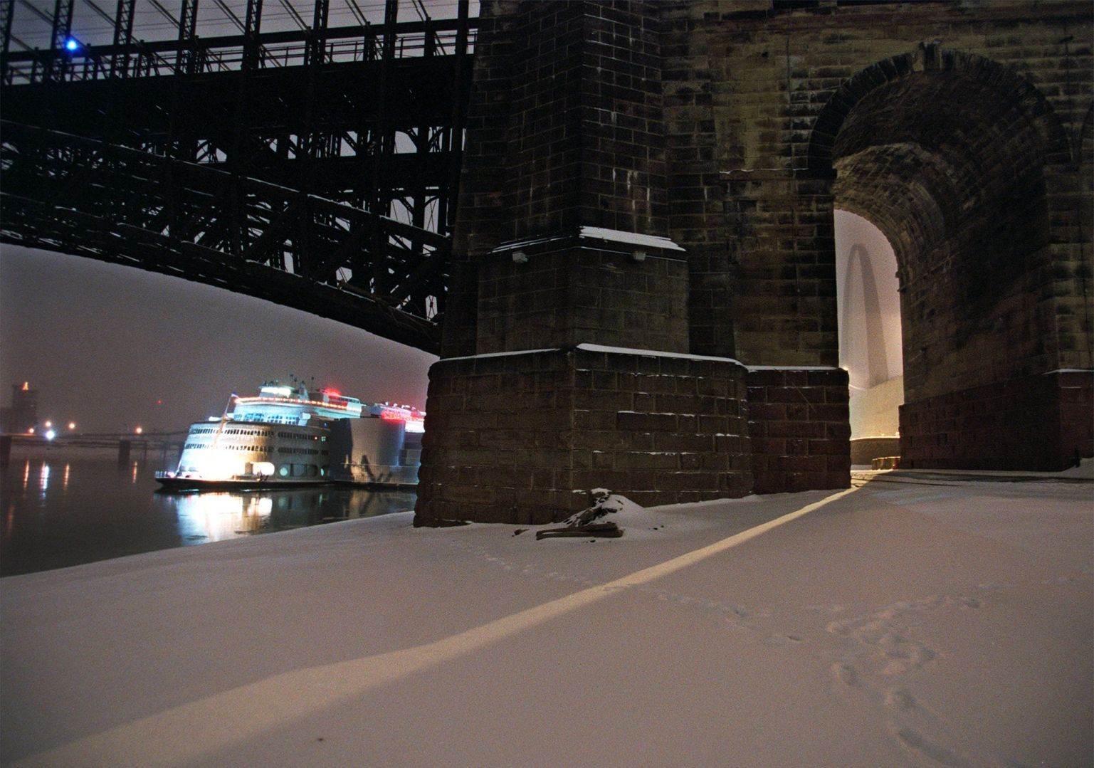 Eads Bridge in the snow